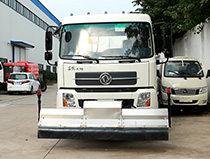 东风天锦路面高压清洗车