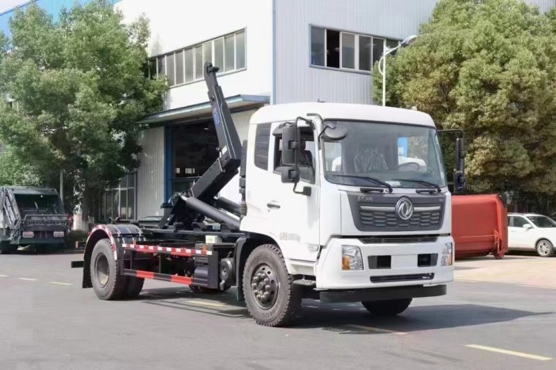 国六东风天锦升级工艺勾臂垃圾车配16方垃圾