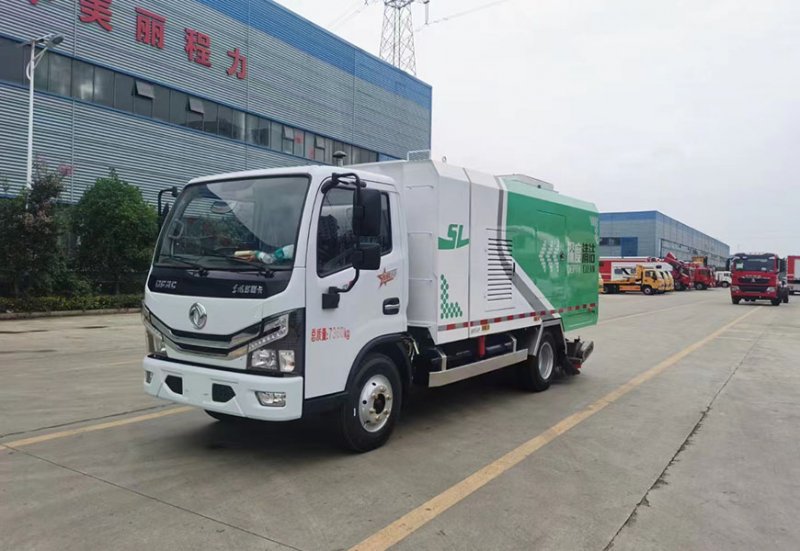 程力专汽升级款东风小多利卡干湿两用智能吸尘