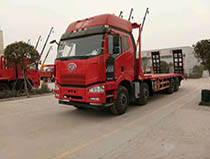 解放J6P前四后八平板运输车（拖40吨自重及以下型